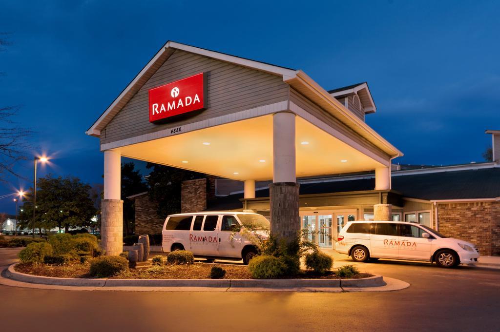 Ramada Huntsville Exterior foto